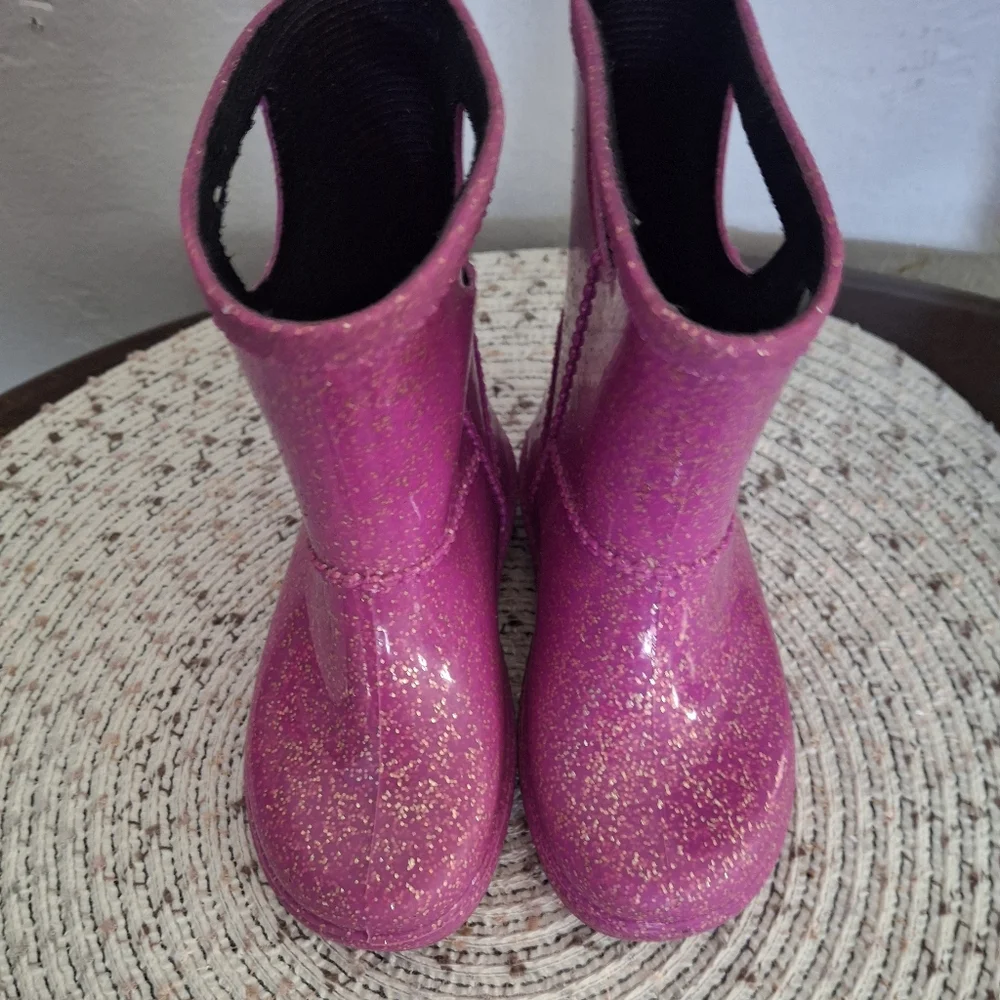Ugg Kids Glitter Pink Rain Boot Size 7.